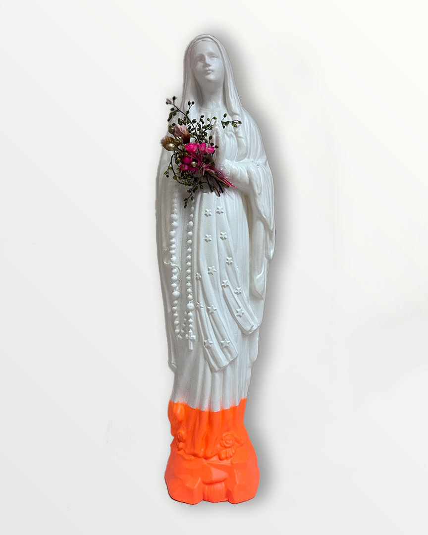 Statuette Vierge fleurie 17 cm