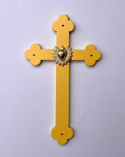 Crucifix rayonnant cumin