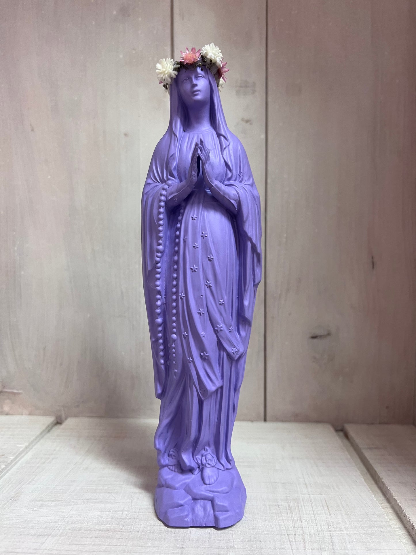 Statuette Vierge 20 cm Couronnée Fleurie