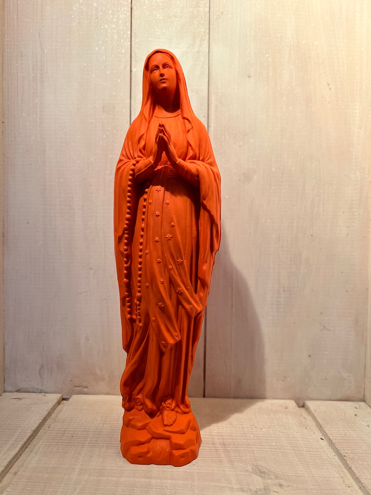 Statuette Vierge 20 cm Couronnée Fleurie