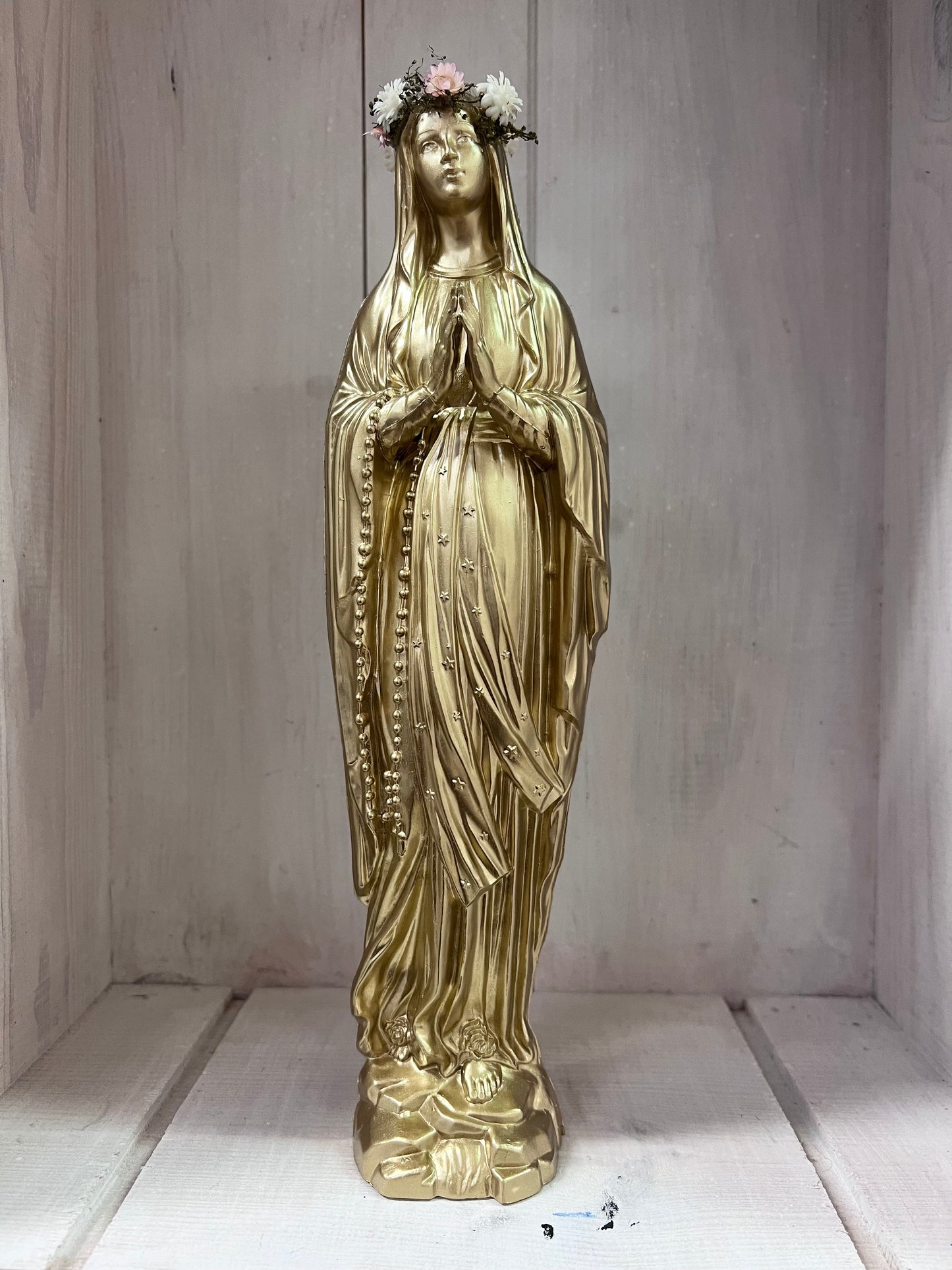 Statuette Vierge 20 cm Couronnée Fleurie