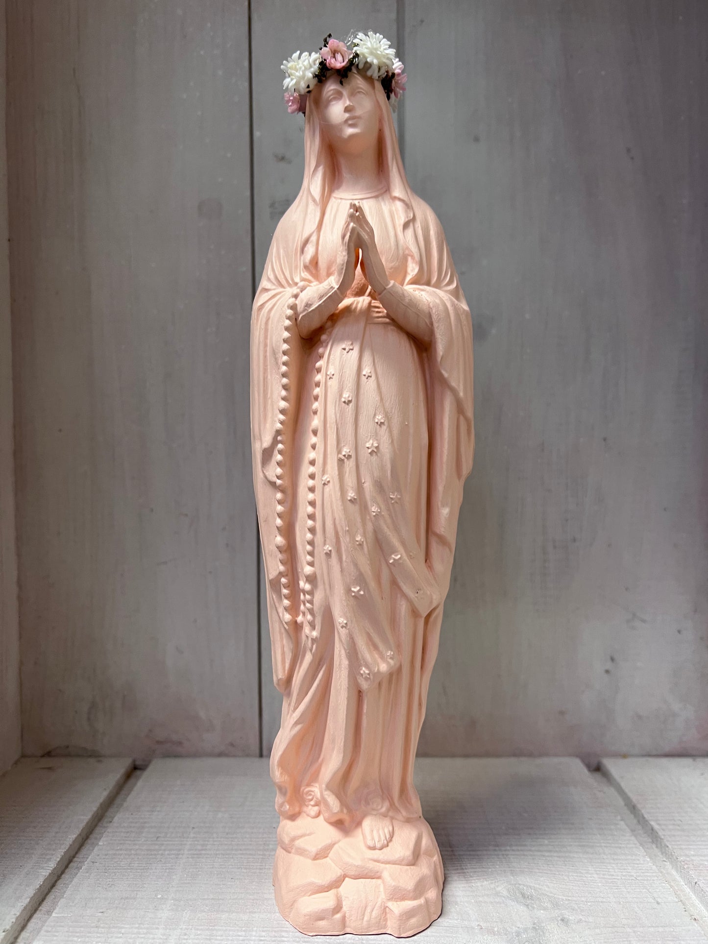 Statuette Vierge 20 cm Couronnée Fleurie