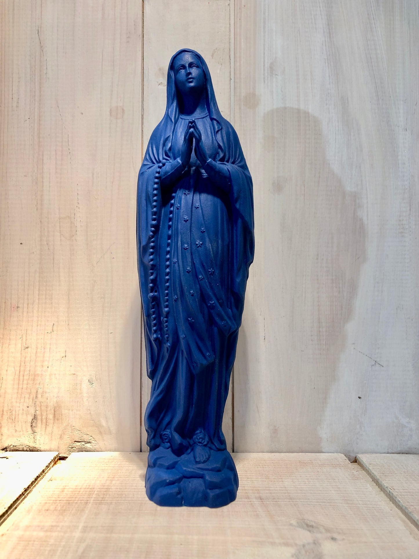 Statuette Vierge 20 cm Couronnée Fleurie