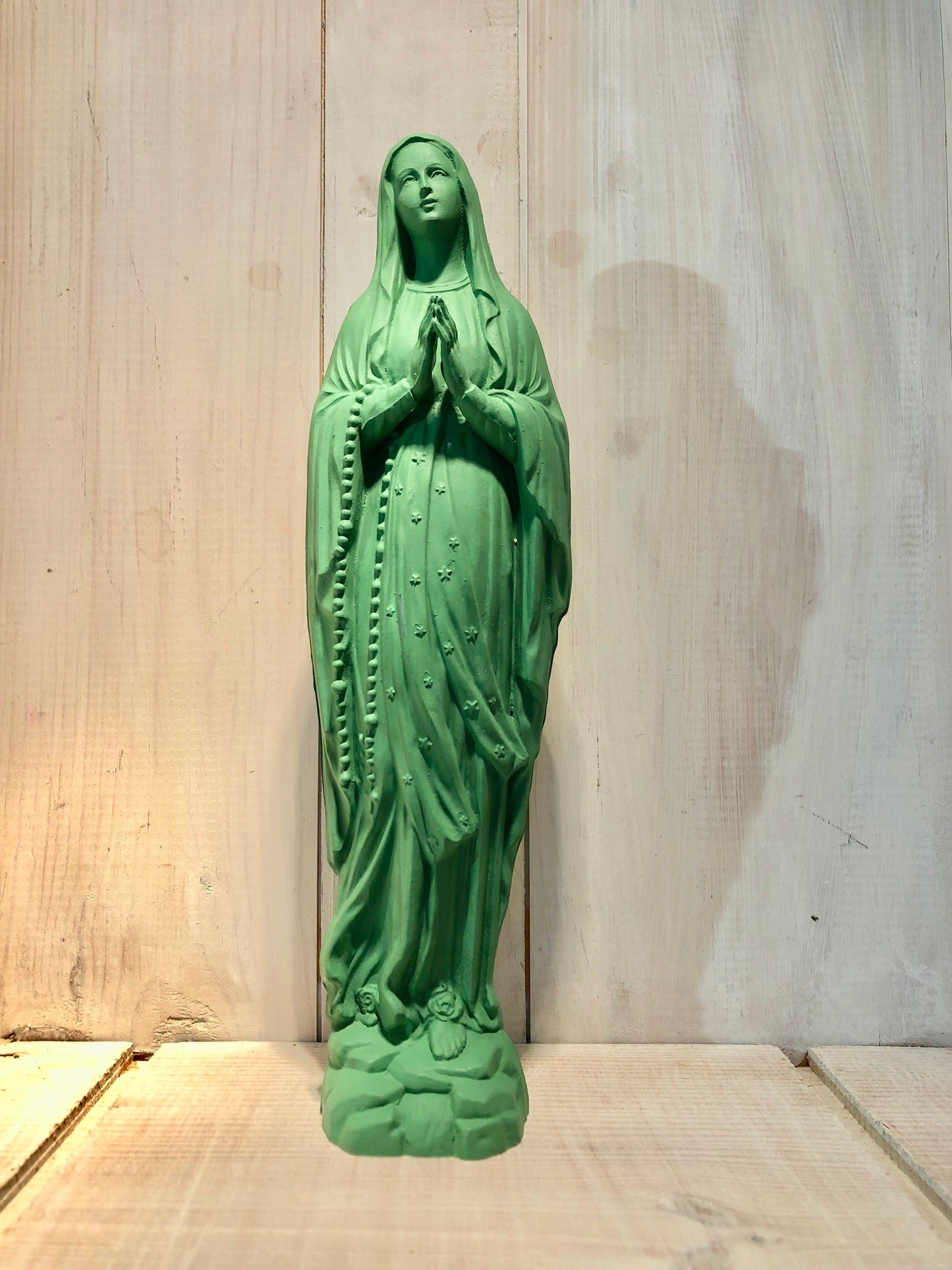 Statuette Vierge 20 cm Couronnée Fleurie