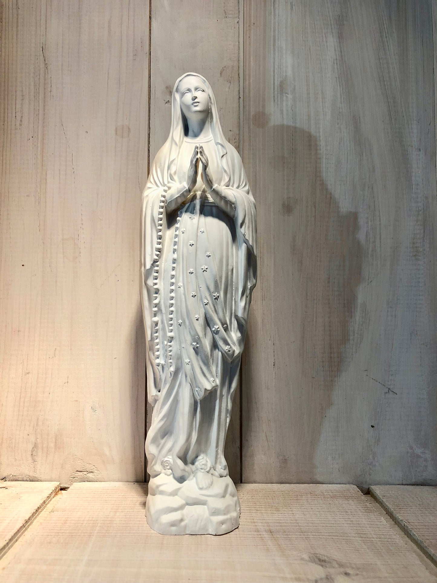 Statuette Vierge 20 cm Couronnée Fleurie
